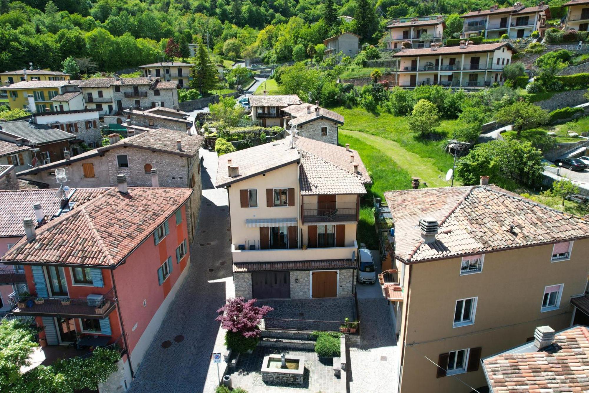 Appartamento Alle Fontane Тиняле Екстериор снимка